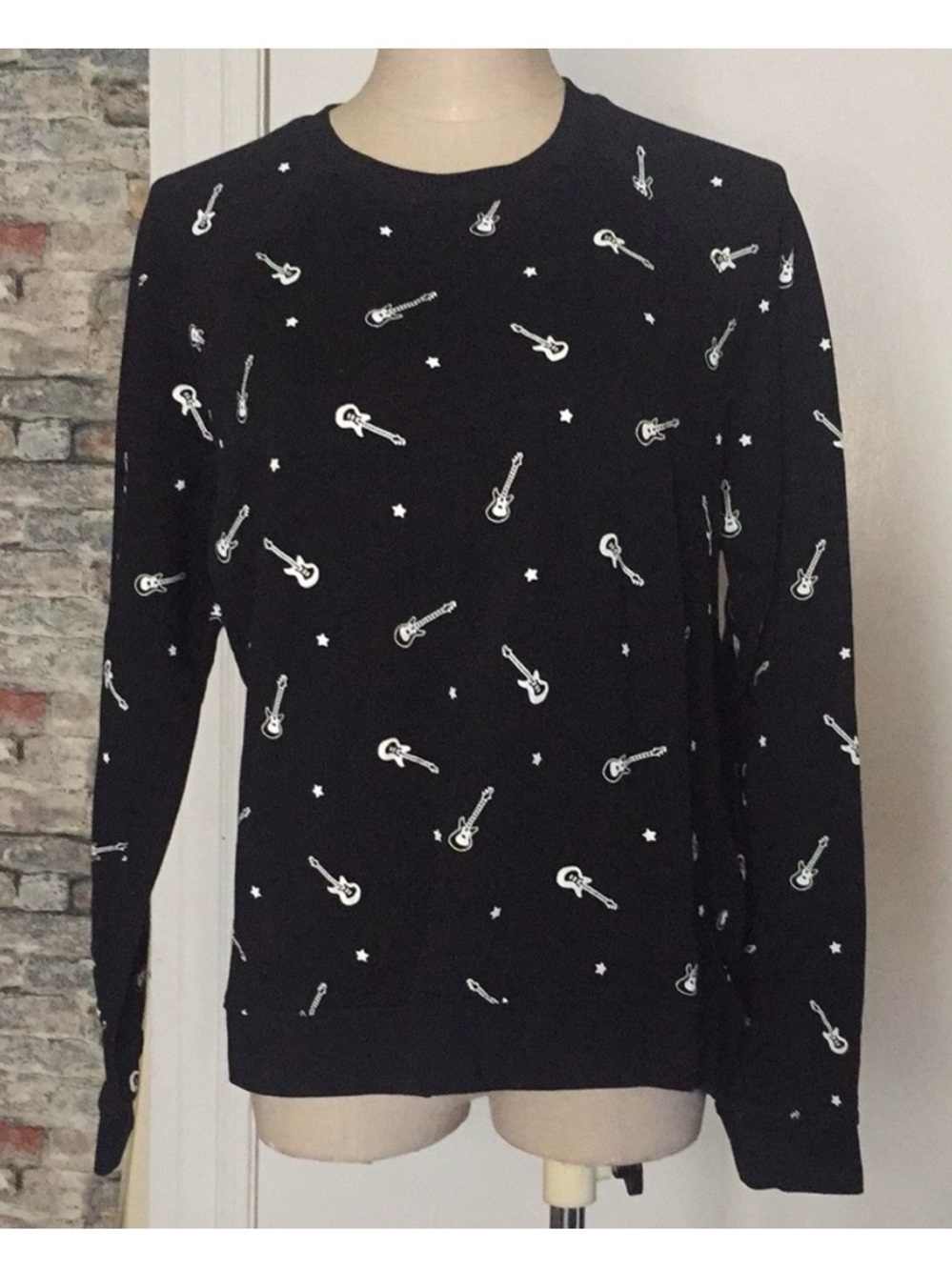 Forever 21 Black Sweatshirt pullover with White Guitar Accents ladies SZ Medium